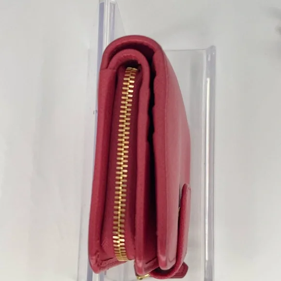 Prada Vibrant Pink Saffiano Leather Bifold Wallet Great Condotion w/Dust Bag - Picture 6 of 13